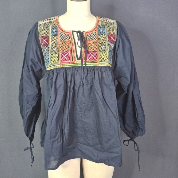 Johnny Was Biya  Embroidered Women's Top - Picture 1 of 8